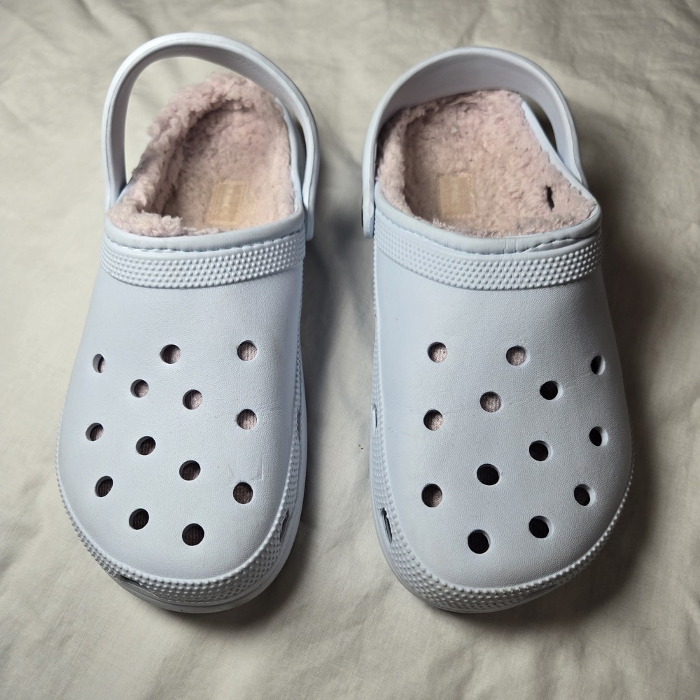 Crocs Unisex Classic Lined Clogs  M7/W9 EUC Slip On‎